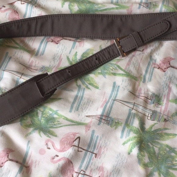 Travel Smith crossbody saddle bag. Water resistant, durable. Adventure bag. - Picture 7 of 7